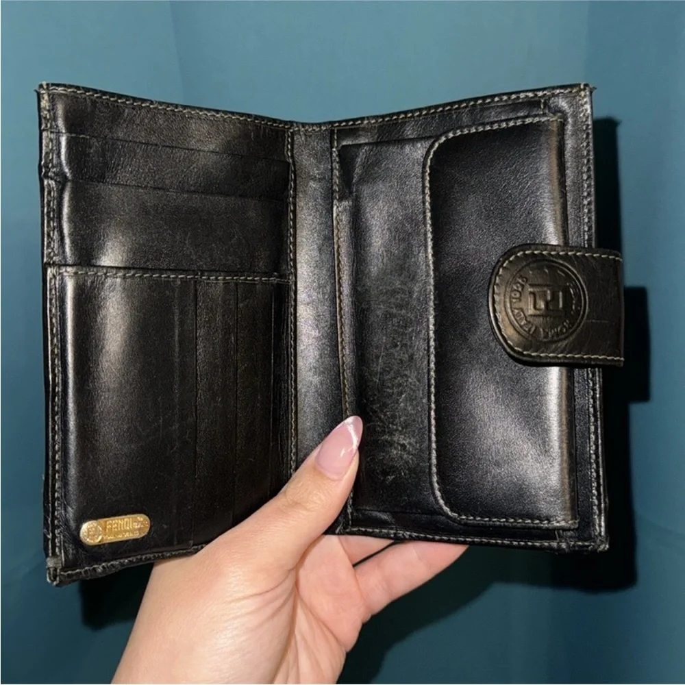 Fendi Black and Brown Logo Wallet - Picture 5 of 15